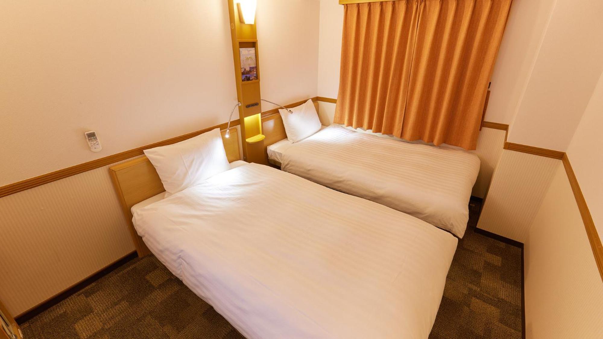 Toyoko Inn Osaka Jr Noda Ekimae Room photo