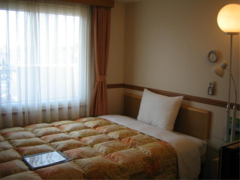 Toyoko Inn Osaka Jr Noda Ekimae Exterior photo